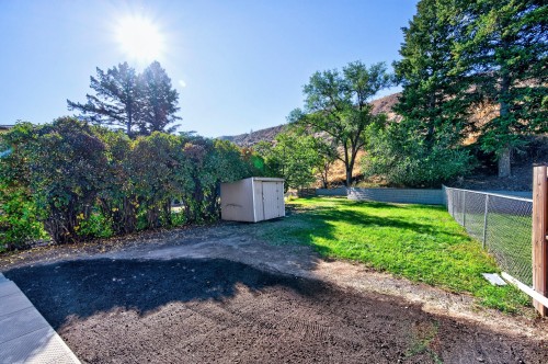 2257/2259 Valleyview Drive, Kamloops, BC 