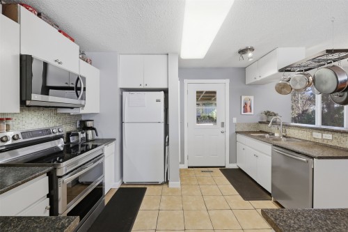 1580 Happyvale Place, Kamloops, BC 