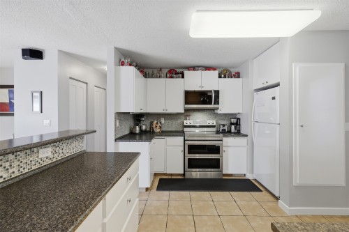 1580 Happyvale Place, Kamloops, BC 