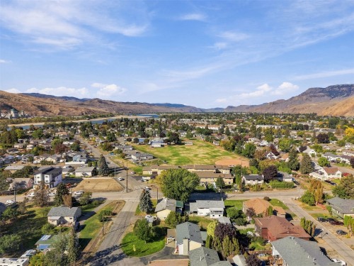 1580 Happyvale Place, Kamloops, BC 