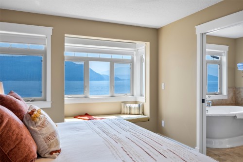 3-1959 Bristow Road, North Shuswap, BC 