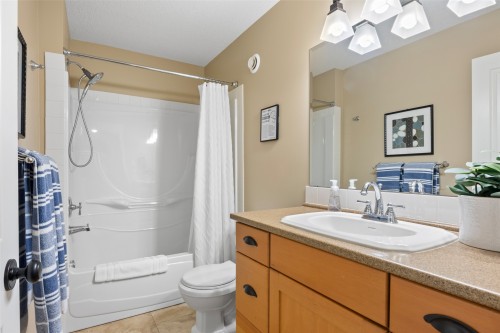 3-1959 Bristow Road, North Shuswap, BC 