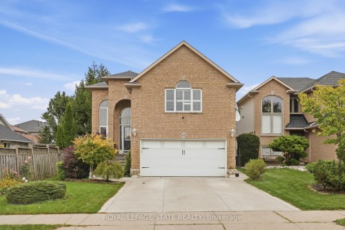 11 Redtail Crescent, Hamilton, ON 