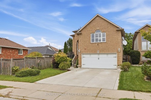 11 Redtail Crescent, Hamilton, ON 