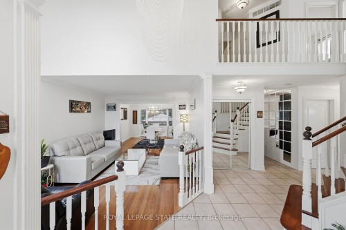 11 Redtail Crescent, Hamilton, ON 