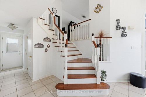 11 Redtail Crescent, Hamilton, ON 