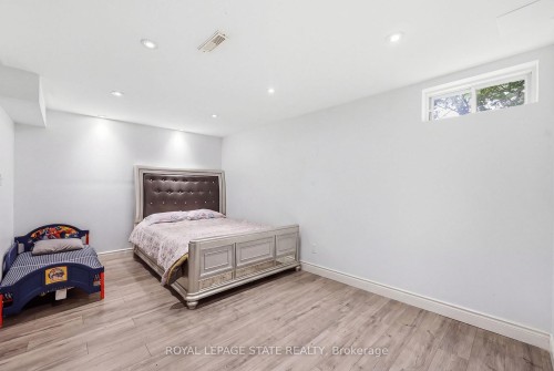 11 Redtail Crescent, Hamilton, ON 