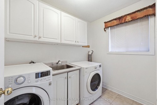 11 Redtail Crescent, Hamilton, ON 