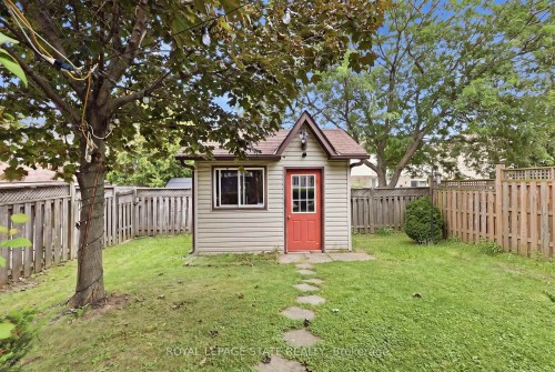 11 Redtail Crescent, Hamilton, ON 