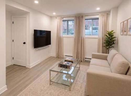 8406 Rue de Reims , Montréal (Villeray/Saint-Michel/Parc-Extension), QC H2P 2P4 2
