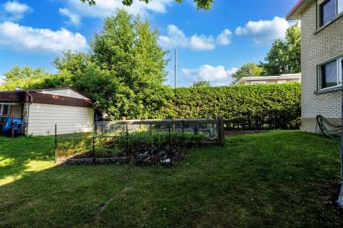 Cour - 241  - 243 Rue De La Paix, Saint-Clet, QC 