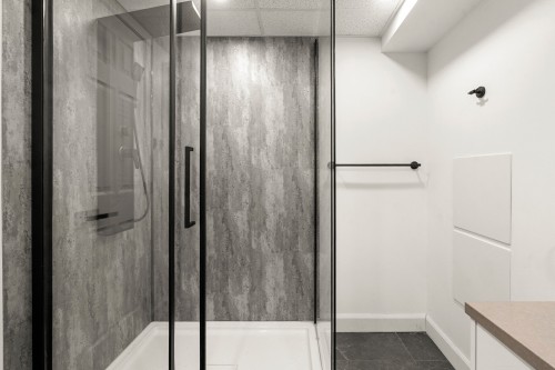 Salle de bains - 7640 Rue Émile-Fleury, Québec (Les Rivières), QC 