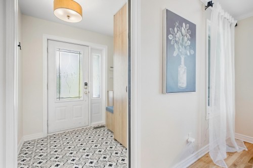Hall d'entrée/Vestibule - 4055 Rue De L'Orchidée, Saint-Bruno-De-Montarville, QC 