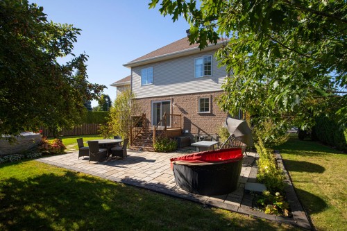 Cour - 4055 Rue De L'Orchidée, Saint-Bruno-De-Montarville, QC 