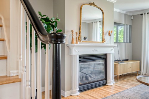 Salon - 4055 Rue De L'Orchidée, Saint-Bruno-De-Montarville, QC 