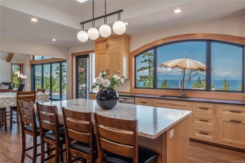 573 Horseshoe Rd, Gabriola Island, BC 