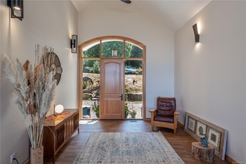 573 Horseshoe Rd, Gabriola Island, BC 