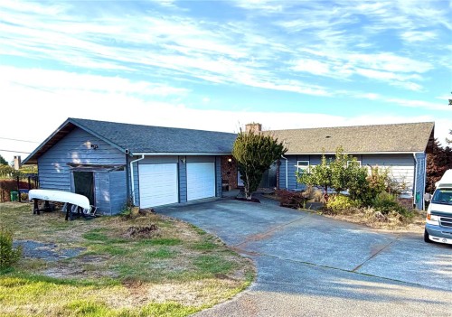 5400 Entwhistle Dr, Nanaimo, BC 