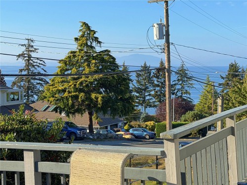 5400 Entwhistle Dr, Nanaimo, BC 