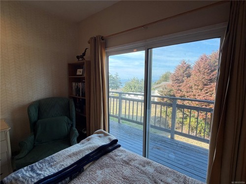 5400 Entwhistle Dr, Nanaimo, BC 