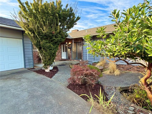5400 Entwhistle Dr, Nanaimo, BC 