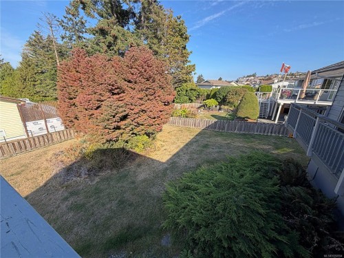 5400 Entwhistle Dr, Nanaimo, BC 