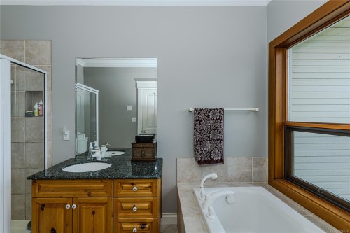 5000 Sooke Hanger Dr, Sooke, BC 
