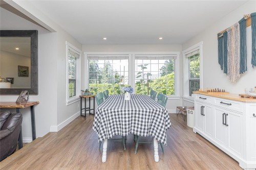 6535 Wicks Rd, Duncan, BC 