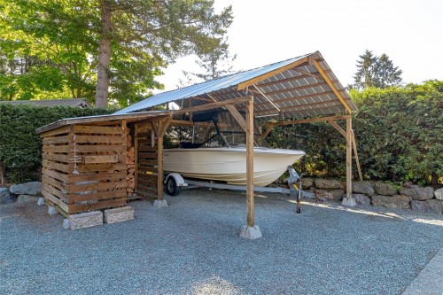 6535 Wicks Rd, Duncan, BC 