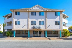 #204-300 Bundock Ave Duncan, BC V9L 3N9