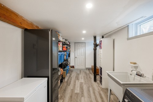 Atelier - 7885 Rue Ontario E., Montréal (Mercier/Hochelaga-Maisonneuve), QC 