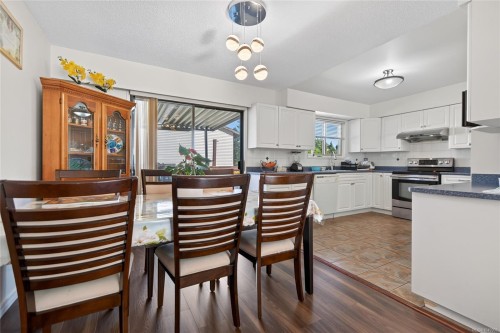 1083 26Th St, Courtenay, BC 