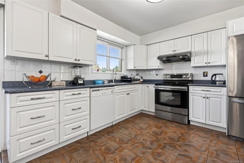 1083 26Th St, Courtenay, BC 
