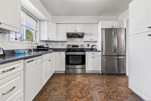 1083 26Th St, Courtenay, BC 