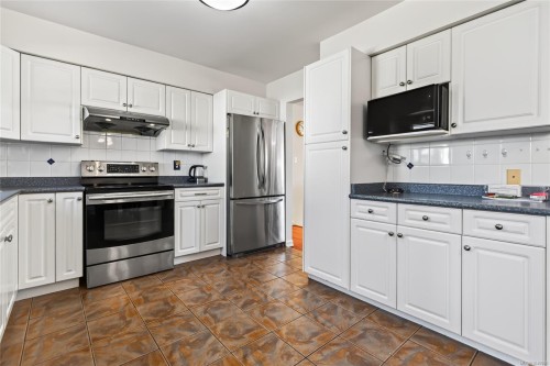 1083 26Th St, Courtenay, BC 