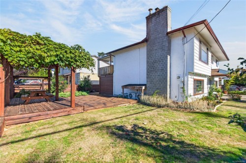 1083 26Th St, Courtenay, BC 