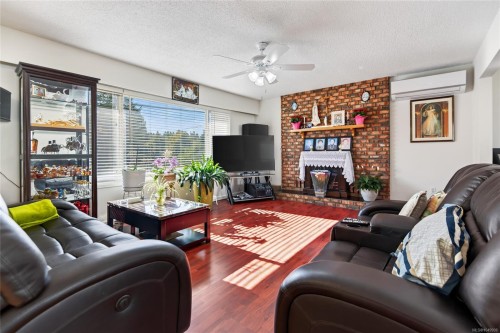 1083 26Th St, Courtenay, BC 