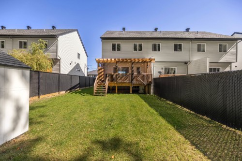 Cour - 8530 Rue Siméon-Lamarche, Mirabel, QC 