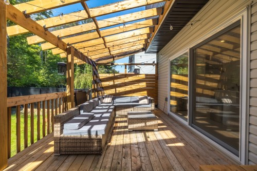 Balcon - 8530 Rue Siméon-Lamarche, Mirabel, QC 