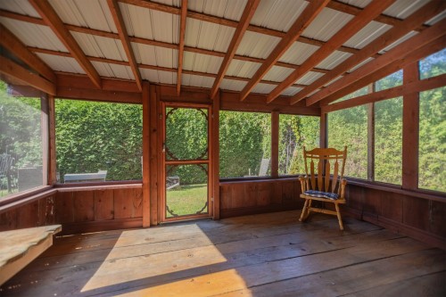 Véranda - 5056 Rue Ste-Thérèse, Contrecoeur, QC 