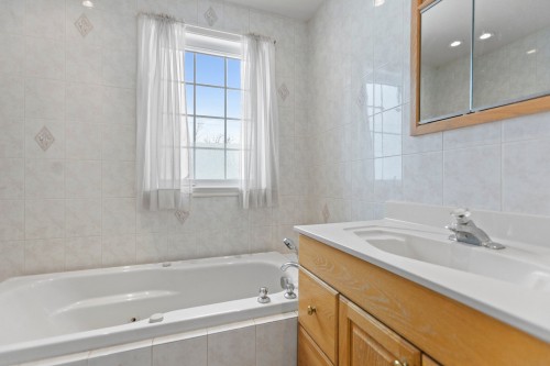 Salle de bains attenante à la CCP - 69 Ch. Du Bord-Du-Lac-Lakeshore, Pointe-Claire, QC 