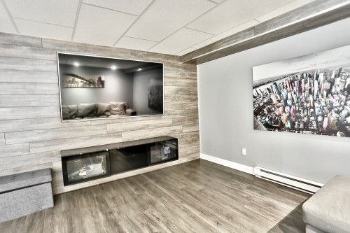 Salle familiale - 45 Rue Des Champs, Saint-Roch-De-L'Achigan, QC 