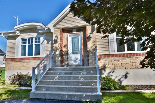 Façade - 45 Rue Des Champs, Saint-Roch-De-L'Achigan, QC 