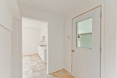 Hall d'entrée/Vestibule - 169  - 179 Rue Court, Coaticook, QC 