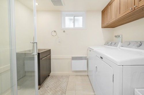 Salle de bains - 186 Rue Filion, Laval (Sainte-Rose), QC 