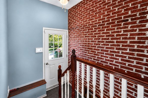 Entrée extérieure - 833 Ch. Du Clocher, Saint-Jean-Sur-Richelieu, QC 
