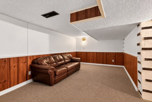 Salle familiale - 833 Ch. Du Clocher, Saint-Jean-Sur-Richelieu, QC 