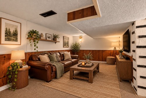 Salle familiale - 833 Ch. Du Clocher, Saint-Jean-Sur-Richelieu, QC 