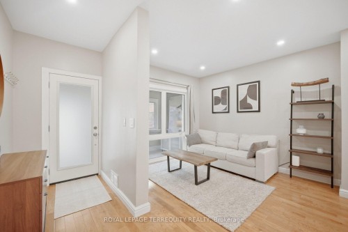 350 Lumsden Avenue, Toronto, ON 