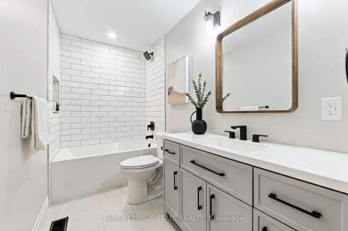 5 Herbert Court, Hamilton, ON 